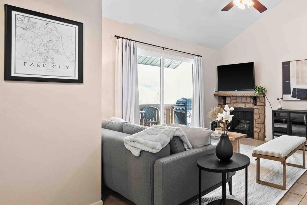 Cozy Top Floor Condo With Mountain Views Park City Exterior photo