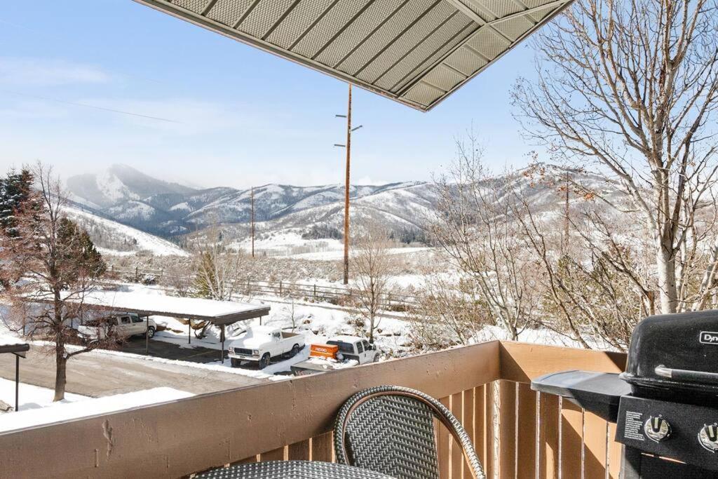 Cozy Top Floor Condo With Mountain Views Park City Exterior photo