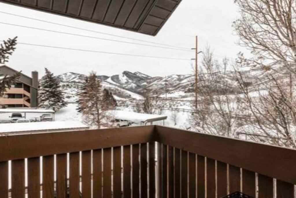 Cozy Top Floor Condo With Mountain Views Park City Exterior photo