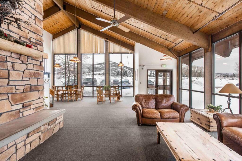 Cozy Top Floor Condo With Mountain Views Park City Exterior photo